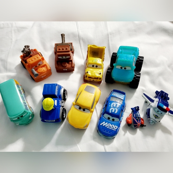 : Mix Lot of 16 Disney Cars & plane, Super wings , tonka truck all with faces - Picture 3 of 16